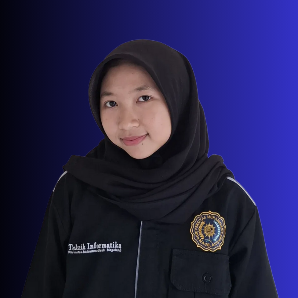 Mahasiswa Teknik Informatika UNIMMA pria mengangkat sertifikat dengan senyum bangga di aula kampus